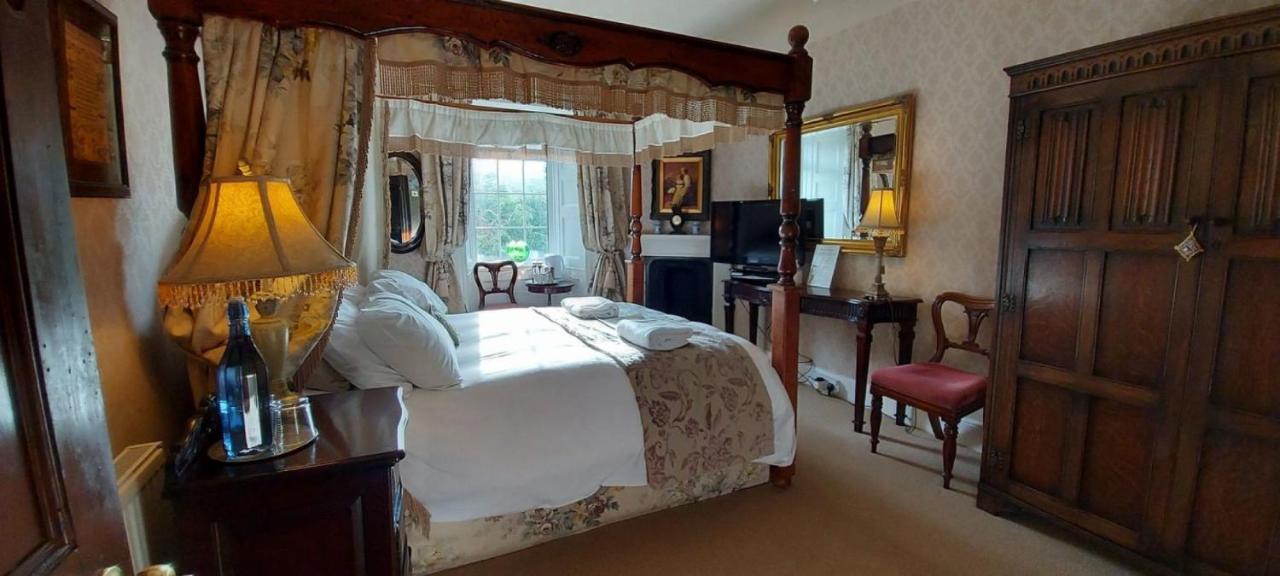 Glyn Isa Country House B&B And Self Catering Apartments Conwy Bagian luar foto