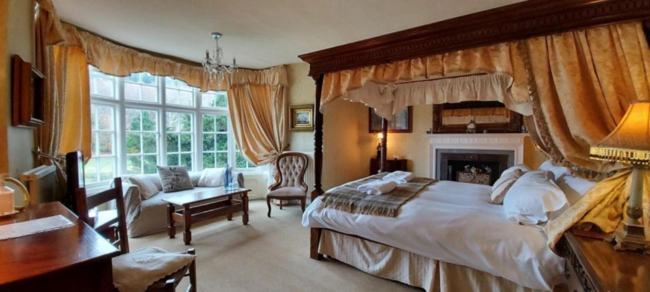 Glyn Isa Country House B&B And Self Catering Apartments Conwy Bagian luar foto