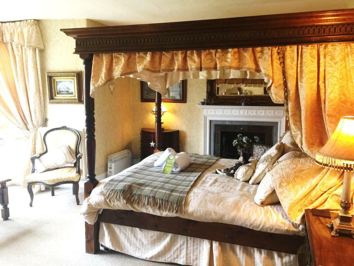 Glyn Isa Country House B&B And Self Catering Apartments Conwy Bagian luar foto
