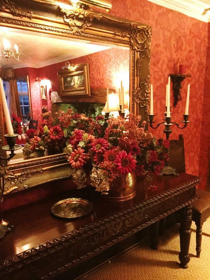 Glyn Isa Country House B&B And Self Catering Apartments Conwy Bagian luar foto